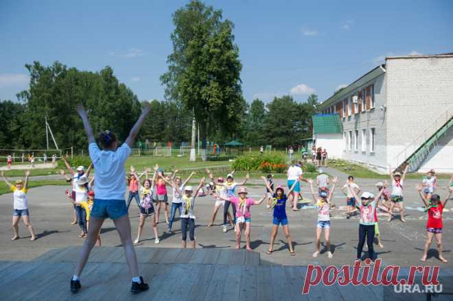 2023-Как собрать ребенка в детский лагерь: инструкция Читайте на URA.RU