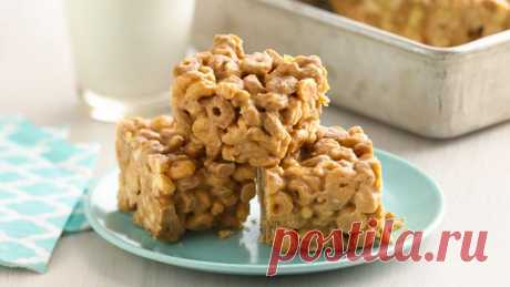 No-Bake Арахисовое масло-Cereal не Батончики рецепт - от столовой ложки!