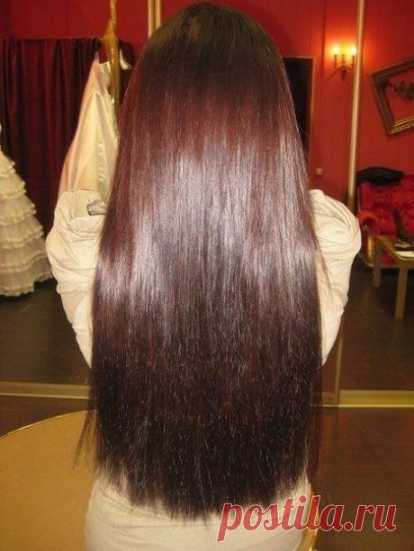 У кого выпадают волосы! Вот рецепт, проверенный временем! - У кого выпадают волосы! Вот рецепт, проверенный временем!
- ложка меда
- ложка касторового масла
- ложка коньяка
- яичный желток
Втереть в корни волос минут пять! Завязать пленкой и под шапочку! Держать часа 2-3. После смыть шампунем! В неделю делать два раза. Уже после 3-4 процедуры увидите результат! Здоровья вашим волосам!