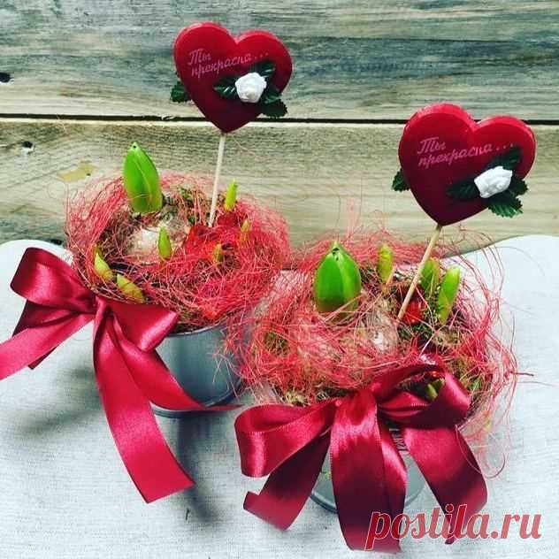 Композиции ко дню всех влюблённых - 18.4 EUR, доставка по городу за 2 ч. Flowwow - доставка цветов в Москве