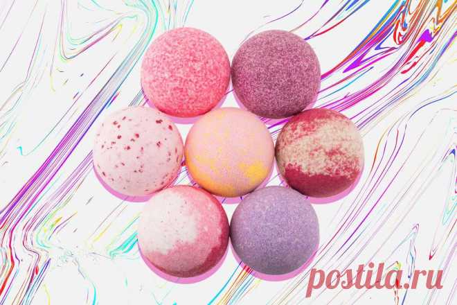 Бомбочки для ванны своими руками: топ-3 быстрых рецепта
Редакция Beauty HUB рассказывает, как сделать бомбочки для ванны, которые вы захотите попробовать сегодня вечером. Готовы держать пари! Красивые и ароматные бомбочки для ванн делают водные процедуры не только ярким и увлекательным процессом, но и дарят телу отличный релакс, очищение и уход. Почему бы не попробовать сделать бурлящие шарики самостоятельно? Так вы сможете собрать в […]
Читай дальше на сайте. Жми подробнее ➡