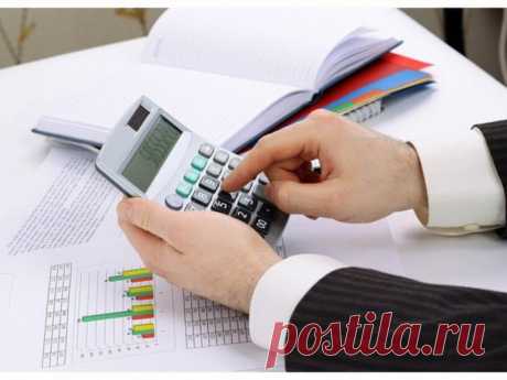 Какие расходы понесет собственник при продаже квартиры? | Региональная Юридическая Служба Как правило, все расходы по подготовке к продаже возлагаются на продавца. Кроме уплаты налогов, оплаты рекламы и маркетинга, надо оплатить справки из Бюро технической инвентаризации. За справки, может, придётся заплатить рублей пятьсот. Это зависит от количества квадратных метров продаваемого объекта.