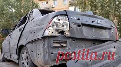 Последствия ракетного удара ВСУ по Токмаку Запорожской области. Украинские военные нанесли ракетный удар по Токмаку в Запорожской области. Один мирный житель погиб, ещё 11 пострадали. Одна ракета попала в крышу пятиэтажного жилого дома. Также повреждения получили газопровод в переулке Тихом и электропровода, из-за чего без электричества осталась северная насосная станция. На месте работают представители экстренных служб. Читать далее