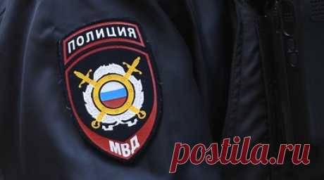 Убитый в перестрелке в Дагестане полицейский пытался примирить конфликтующих. Сотрудник полиции, убитый в ходе перестрелки в селении Леваши в Дагестане, пытался примирить конфликтующие группы молодых людей. Читать далее