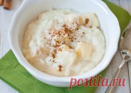 ​Рисовая каша с яблоком