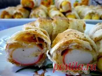 Рецепт - Завитушки с крабовыми палочками и сыром. Как приготовить в домашних условиях быстро и вкусно. Фото рецепта