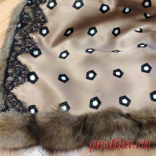 Холода наступили, пора красоваться в любимом соболе
Ну а у нас новое творение покидает нашу студию и отправляется со своей новой хозяйкой на выход в свет Шуба из баргузинского соболя ( оттенок глухой) длина изделия 70 см; рукав 7/8; прямой покрой, подклад из натурального шёлка. Доступен к повтору на заказМы с радостью и на совесть исполним любую вашу мечту из соболя 

#пошившубыизсоболя #баргузинскийсоболь #пошившубынижнийновгород #меховоеательенижнийновгород #меховоймасте...