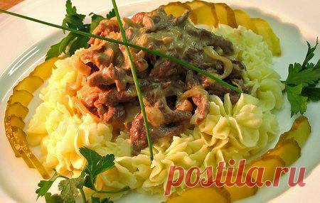 Бефстроганов из говядины. Рецепты бефстроганова из говядины. Как правильно готовить бефстроганов из говядины. Как приготовить дома бефстроганов из говядины вкуснее, чем в ресторане - полезные советы кулинаров.