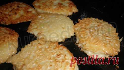 РЕЦЕПТЫ | Оладьи из кабачков с овсянкой и луком