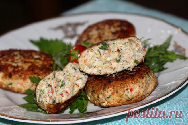 КУРИНЫЕ КОТЛЕТКИ С ТВОРОГОМ - ЛЕГКИЕ И ВКУСНЫЕ!
