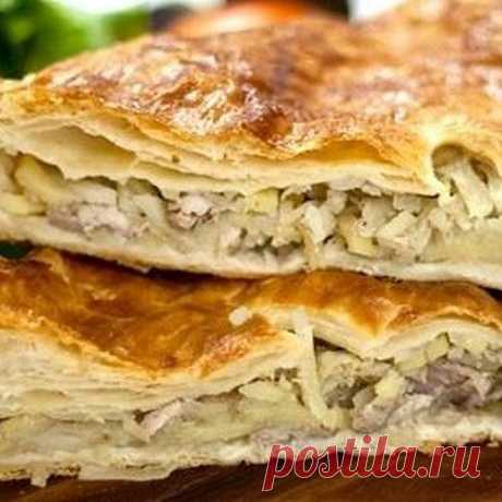 На ужин всей семье! Пирог-слойка с курицей и шампиньонами — Вкусные рецепты