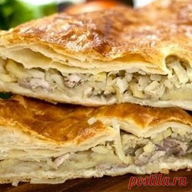 На ужин всей семье! Пирог-слойка с курицей и шампиньонами — Вкусные рецепты