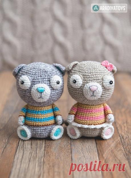 Crochet Pattern of Scottish Fold Cats Luigi and Fiona from "AradiyaToys Design" (Amigurumi tutorial PDF file) / cat crochet pattern Please note that this is a crochet pattern (PDF file), but not a toy. The file will be available for download immediately after purchase. This crochet pattern contains a detailed description of how to create Luigi and Fiona, with a great amount of step-by-step photos and a list of necessary