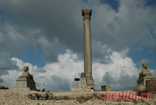 ПОМПЕЕВА КОЛОННА