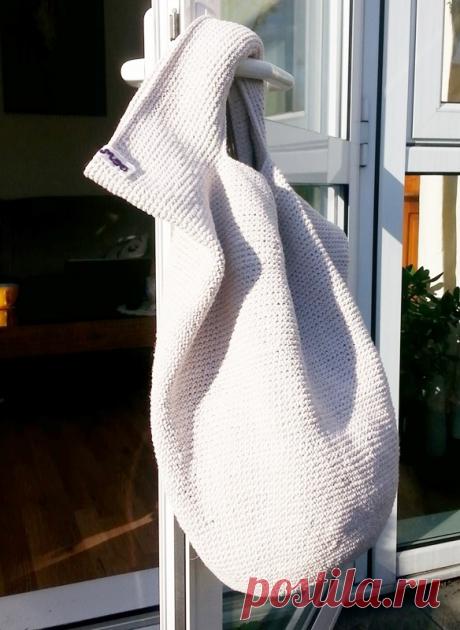 KUFER z artystycznym rękodziełem : Torba szydełkiem