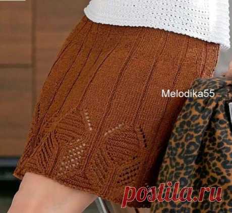 Юбка ажурным узором Вязаная спицами юбка с ажурным узором. Описание