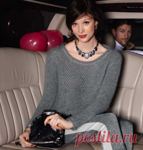 Серый джемпер с узором из снятых петель

Классический крой, фантазийный узор спереди, ввязанная цепочка и пушистая смешанная пряжа с люрексом — вот секрет стильного вида этого джемпера.

Размеры
36/38 (40/42 – 44/46) 48/50

ВАМ ПОТРЕБУЕТСЯ
Пряжа (70% шерсти альпака, 30% шелка; 250 м/ 25 г) — 200 (250 – 300) 350 г серой;
пряжа (72% мохера, 21% нейлона, 7% люрекса; 167 м/25 г) — 125 (150 – 175) 200 г серебристо-серой; спицы №6 и 7; круговые спицы №6 длиной 60 см; серебристые...