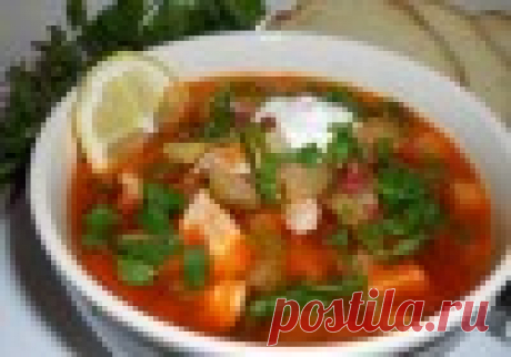 Солянка с картошкой Сборная мясная солянка с картошкой, рецепт которой написан ниже, идеальной подойдет для сытного и вкусного обеда. Все, кто попробуют эту солянку, по достоинству оценят ваши старания.