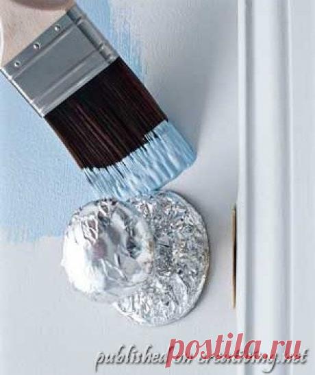 Фольгой невероятно удобно защищать детали при покраске.