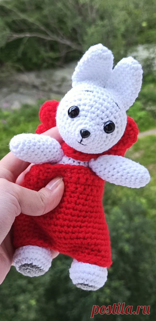 PDF Зайчик крючком. FREE crochet pattern; Аmigurumi animal patterns. Амигуруми схемы и описания на русском. Вязаные игрушки и поделки своими руками #amimore - заяц, Зайчик из мультфильма "Когда зажигаются ёлки", кролик, зайчонок, зайка, крольчонок.