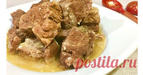 ИДЕАЛЬНЫЙ РЕЦЕПТ ПРИГОТОВЛЕНИЯ МЯСА! НЕ ЗРЯ ЕГО НАЗЫВАЮТ КРЕМЛЕВСКИМ!

Мы нашли его — идеальный рецепт приготовления мяса! Называется это блюдо мясом по-кремлевски. Казалось бы, минимум приправ, но вкус получается необыкновенным!

Нежная и сочная говядина, которая 2 часа томится в сливочном масле, придется по вкусу самому требовательному гурману. Мы не уверены, что это блюдо действительно подавали в Кремле, но то, что это очень вкусно, сомнений не вызывает.

Самая вкусная ...