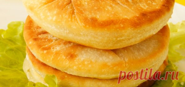 Пышные лепешки на минералке с сырной начинкой Пышные лепешки на минералке с сырной начинкой