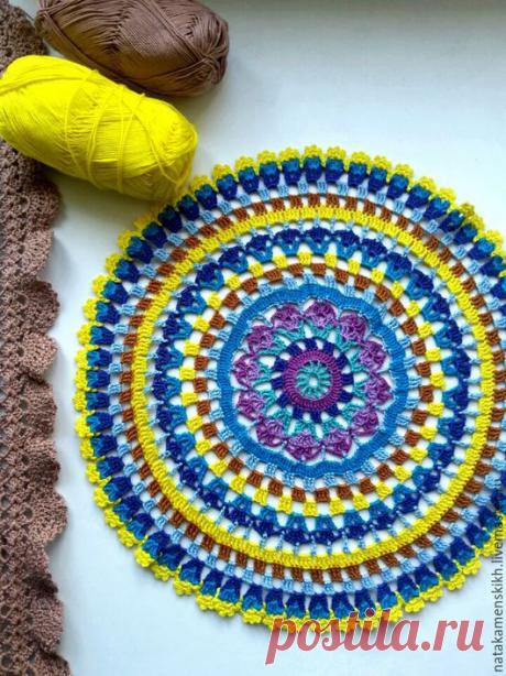 Купить Вязаная салфетка "Мандала" - комбинированный, салфетка, вязаная салфетка, салфетка крючком, дизайн интерьера