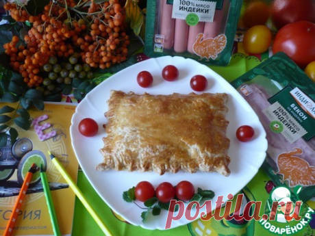 Конвертики из слоеного теста с сосисками – кулинарный рецепт