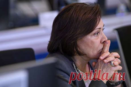 Роднина осудила выступившую против допуска россиян на ОИ канадскую фигуристку. Трехкратная олимпийская чемпионка, депутат Госдумы Ирина Роднина осудила канадскую фигуристку Тессу Виртью, выступившую против допуска россиян на Олимпийские игры 2024 года. «То, что сказала Тесса Виртью, вообще никого не волнует», — заявила она, отказавшись назвать Виртью самой титулованной фигуристкой.