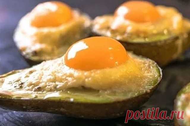 Внезапно: яйца в авокадо | Вкусные рецепты