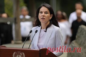 Бербок сделала заявление о территориальных уступках со стороны Украины