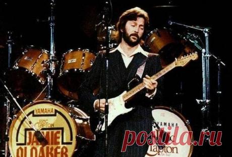 САМЫЕ ДОРОГИЕ ГИТАРЫ В МИРЕ
Всем известно, что самые дорогие музыкальные инструменты имеют высокую цену не так из-за дорогостоящих материалов или именитых мастеров, как через принадлежность инструментов легендарным музыкантам. Предлагаем к вашему вниманию топ 10 самых дорогих гитар в мире, которые когда либо были проданы на аукционах. 10. Открывает этот топ как раз первая гитара созданная великим гитарным мастером Лео […]
Читай пост далее на сайте. Жми ⏫ссылку выше