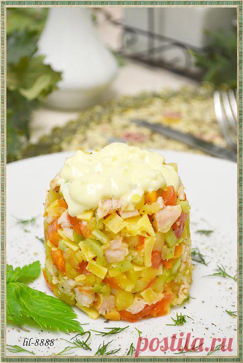 Салат с копченой курицей и овощами.. Рецепт c фото, мы подскажем, как приготовить!