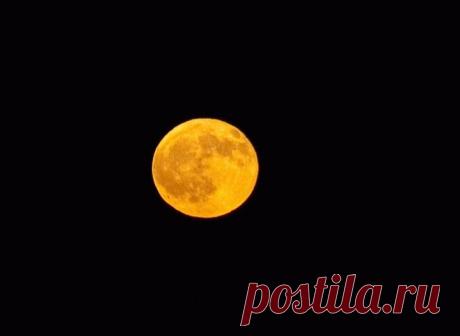 Луна в астрологии — за что отвечает и его значение