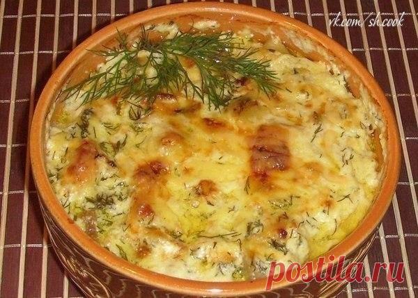 Картошка с курицей и грибами под соусом в глиняных горшочках | Кулинарные Рецепты