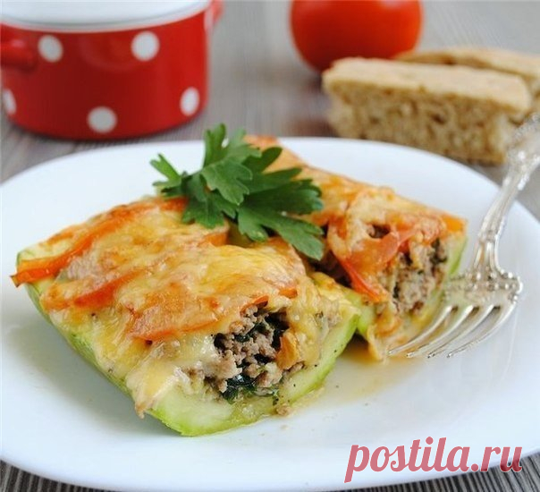Лодочки из кабачка с мясом

Ингредиенты:
1 средний молодой кабачок
100 гр. мясного фарша
Показать полностью…