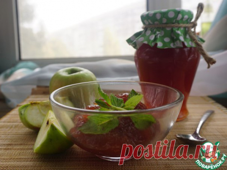 Секретное яблочное повидло
https://www.povarenok.ru/recipes/show/146152/
—-------------------------------------------------------
Уже два года хочу разместить этот рецепт. Но все время не устраивают финальные фото. Но в честь последнего дня конкурса "Азы кулинарии", все-таки решилась выложить как есть. Как всегда раскрою все мелочи, благодаря которым Вы получите не коричневую жижу, которую можно встретить в магазинах, а густое, как мармелад и янтарное по цвету повидло. Заходите, не пожалеете!