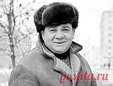 Евгений Леонов