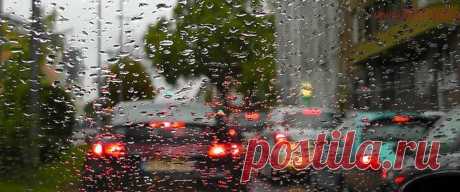 Грамотное вождение автомобиля в дождь. Советы и рекомендации
