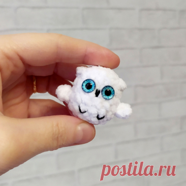 PDF Совёнок крючком. FREE crochet pattern; Аmigurumi toy patterns. Амигуруми схемы и описания на русском. Вязаные игрушки и поделки своими руками #amimore - плюшевая сова, маленький совёнок из плюшевой пряжи, совушка, птица, птичка.
