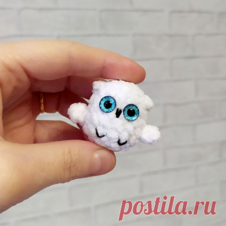 PDF Совёнок крючком. FREE crochet pattern; Аmigurumi toy patterns. Амигуруми схемы и описания на русском. Вязаные игрушки и поделки своими руками #amimore - плюшевая сова, маленький совёнок из плюшевой пряжи, совушка, птица, птичка.