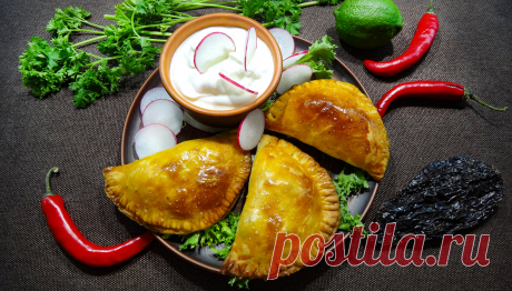 Эмпанадас. Эмпанада – это вкусно! Эмпанадас универсальны и довольно легки в приготовлении. Немного сложнее, чем тако, но очень похожи количеством ингредиентов. Тако – мексиканские традиции, а эмпанады пришли из Испании…и остались навсегда.