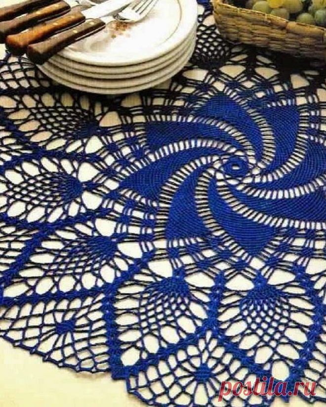 Круглая ажурная салфетка крючком. Схема. / knittingideas.ru