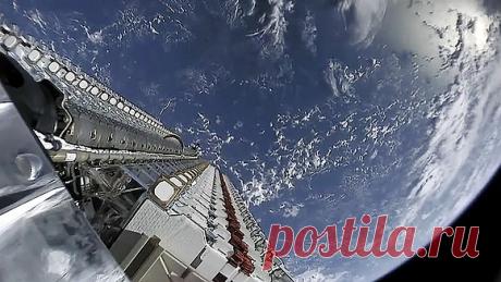 Астрономы продолжают бить тревогу из-за Starlink Ученые из Международного астрономического союза (МАС) сходятся в прогнозе относительно вывода 30 000 аппаратов Starlink на орбиту.