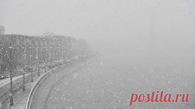 Снежная крупа накрыла восток Москвы