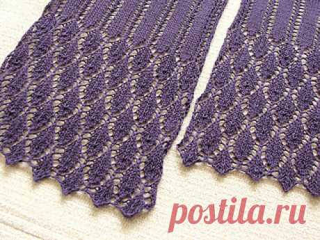 Summer Stream Scarf pattern by Asami Kawa 
Summer Stream Scarf is a cotton scarf for summer season, consists of simple lace patterns. You can make it with only one skein of the yarn.