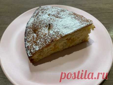 Шарлотка с тыквой и яблоками