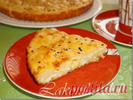Заливной пирог с курицей и сыром - lakomka.club