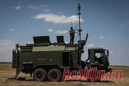 ВСУ попытались атаковать химический завод в российском регионе. Вооруженные силы Украины (ВСУ) безуспешно пытались атаковать химический завод в Брянской области. Об этом сообщает Baza в Telegram-канале. По информации издания, Украина попыталась атаковать завод имени 50-летия СССР около двух часов ночи в пятницу, 13 октября, с помощью беспилотника авиационного типа.