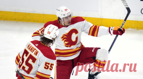 Кузьменко: я позитивный парень, хочу передать эту энергию «Калгари». Российский нападающий «Калгари Флэймз» Андрей Кузьменко прокомментировал победу над «Нью-Джерси Дэвилз» в матче регулярного чемпионата Национальной хоккейной лиги (НХЛ). Читать далее